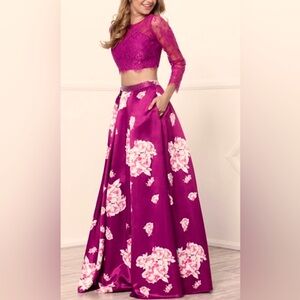 STEPHEN’S PROM AND BEYOND 2-piece Magenta Prom/ Formal Gown. Size: (S)